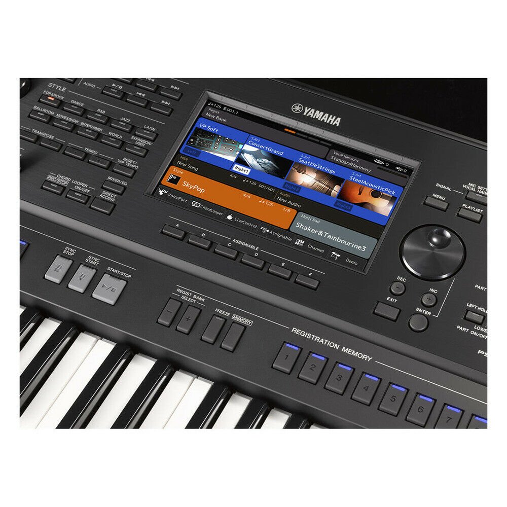 Yamaha PSR - SX900 Arranger workstation keyboard
