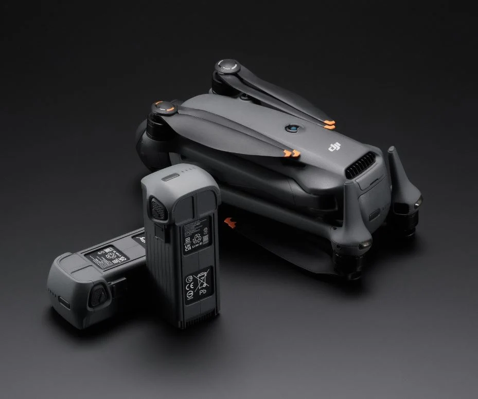 DJI Mavic 4 Pro Drone with 512GB Creator Combo