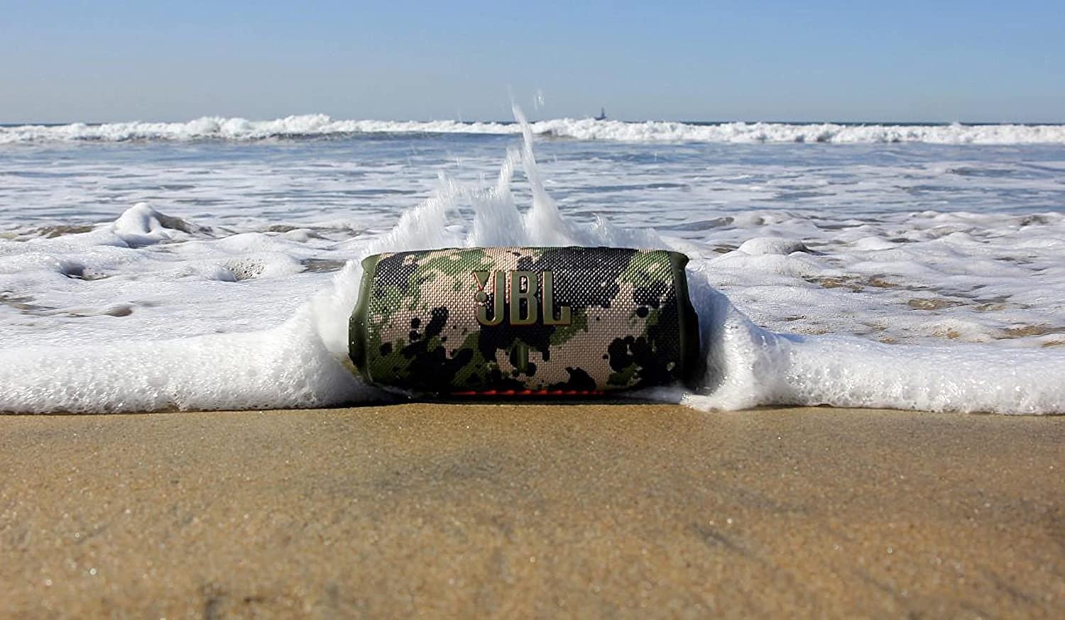 JBL CHARGE 5 - Portable Bluetooth Speaker with IP67 Waterproof and USB Charge out - Camouflage